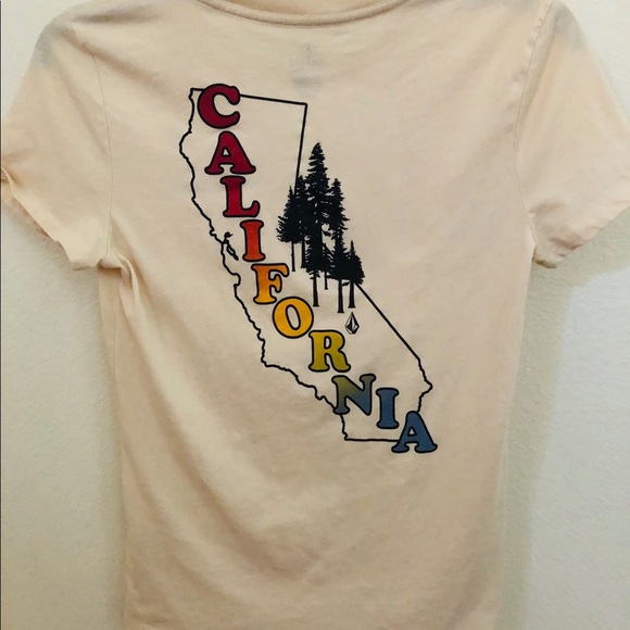 Women’s Small Volcom California Shirt - Picture 1 of 2